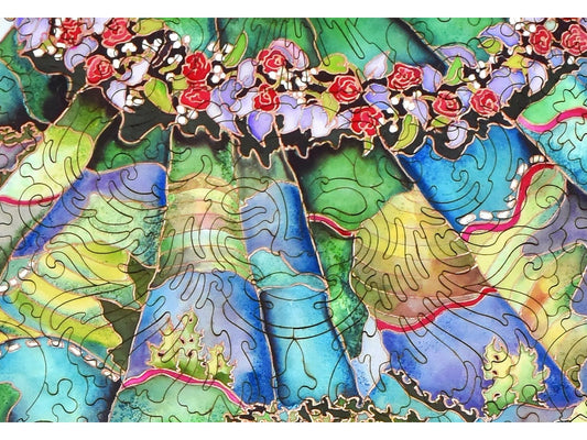 A closeup of the front of the puzzle, Maui, showing the detail in the pieces.