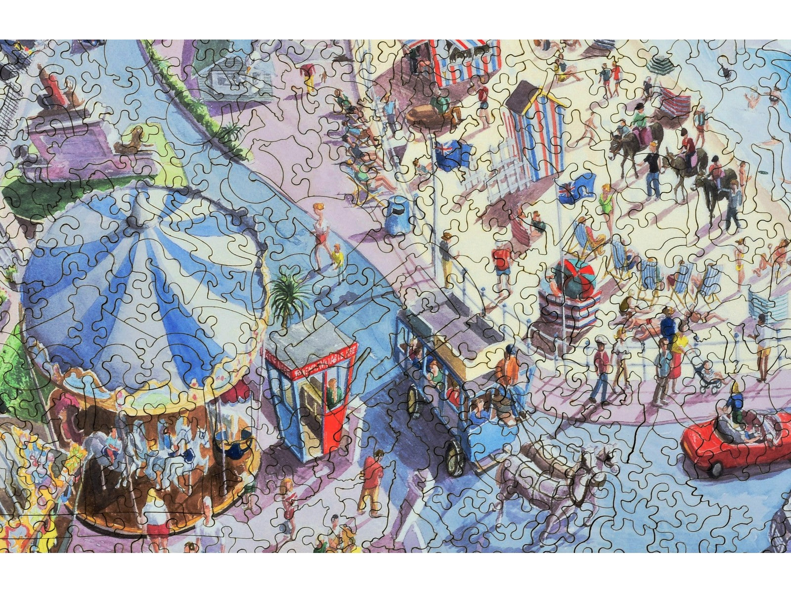 August in Weymouth Wooden Jigsaw Puzzle | Liberty Puzzles