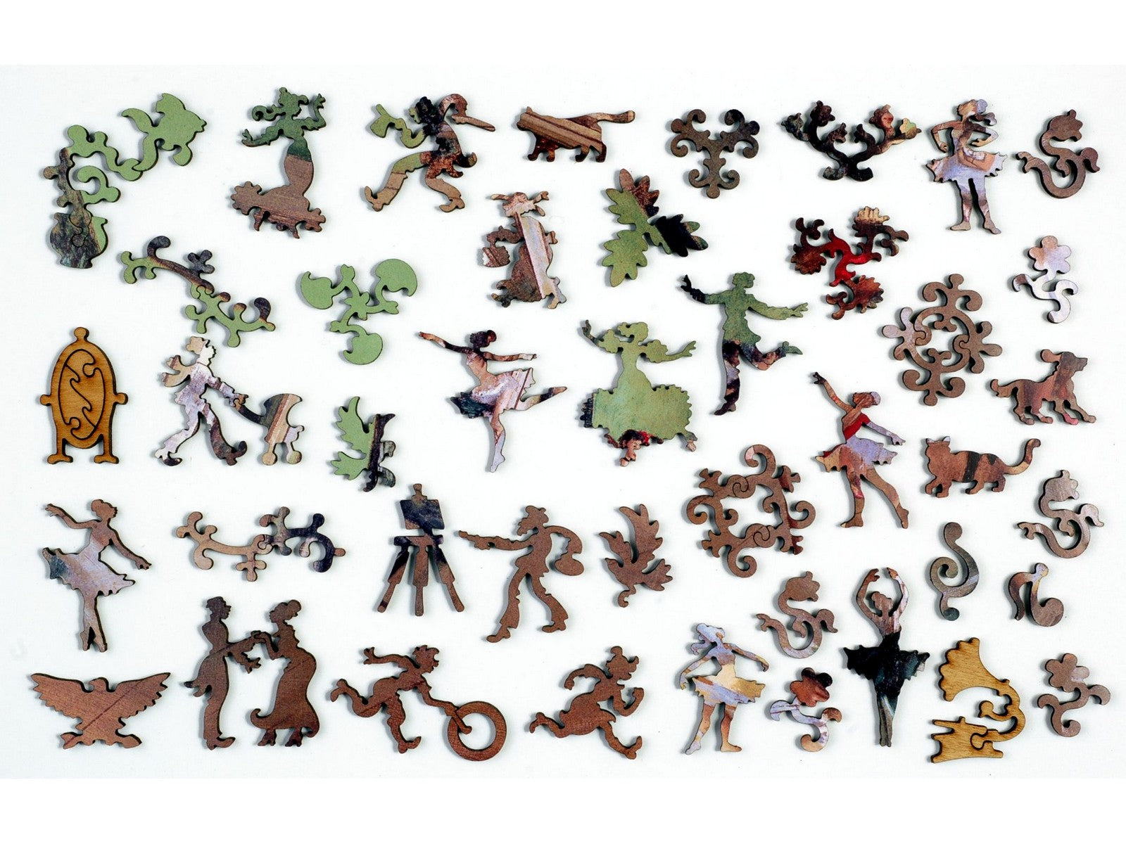 The whimsy pieces that can be found in the puzzle, La Classe de Danse.
