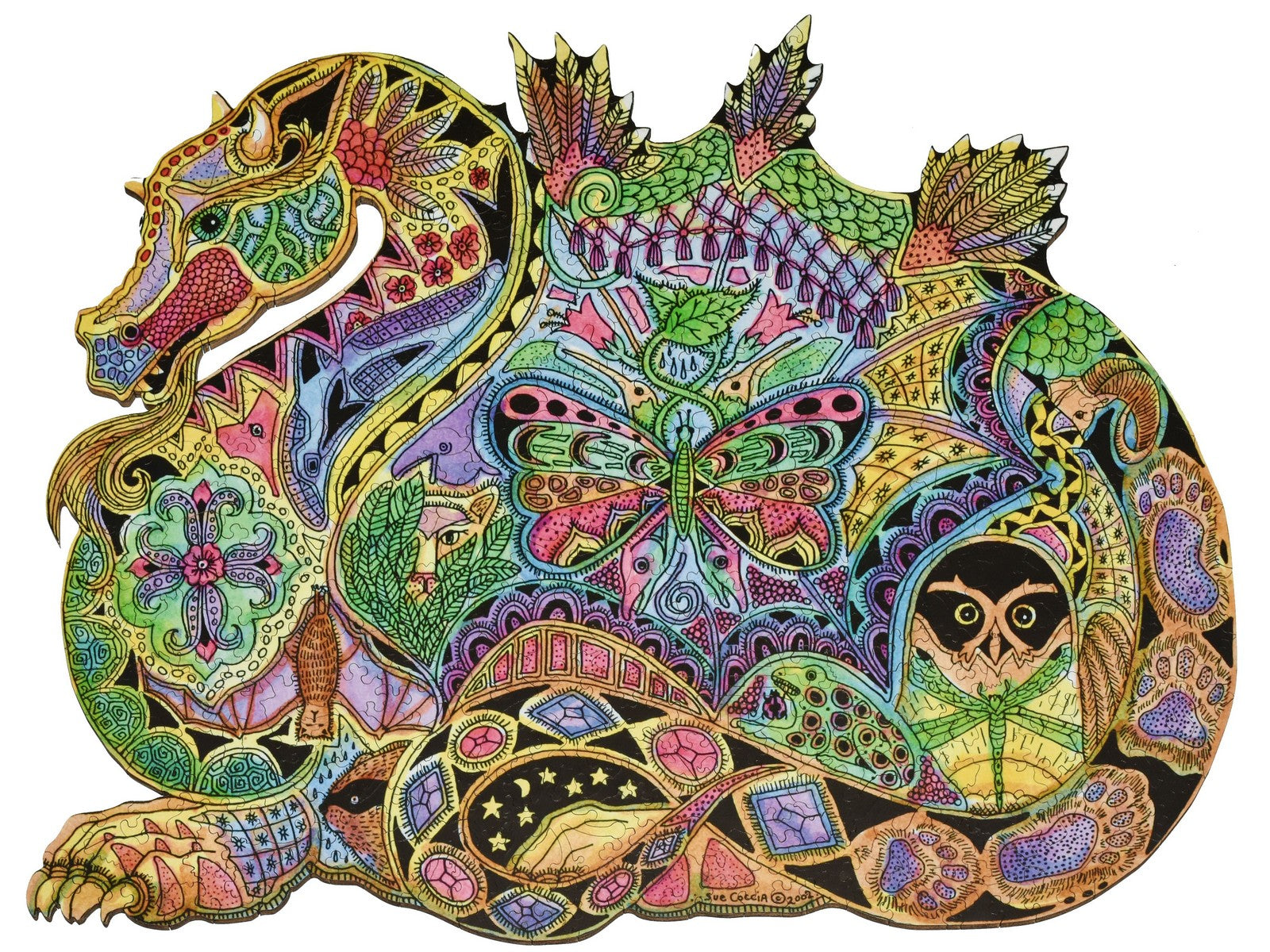 The front of the puzzle, Dragon, which shows various plants and animals in the shape of a dragon.